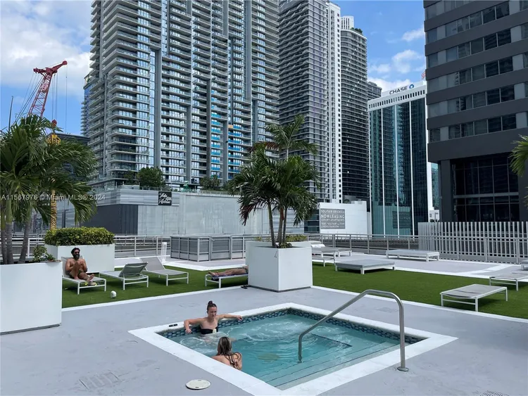 Neo Vertika #2027 image #30