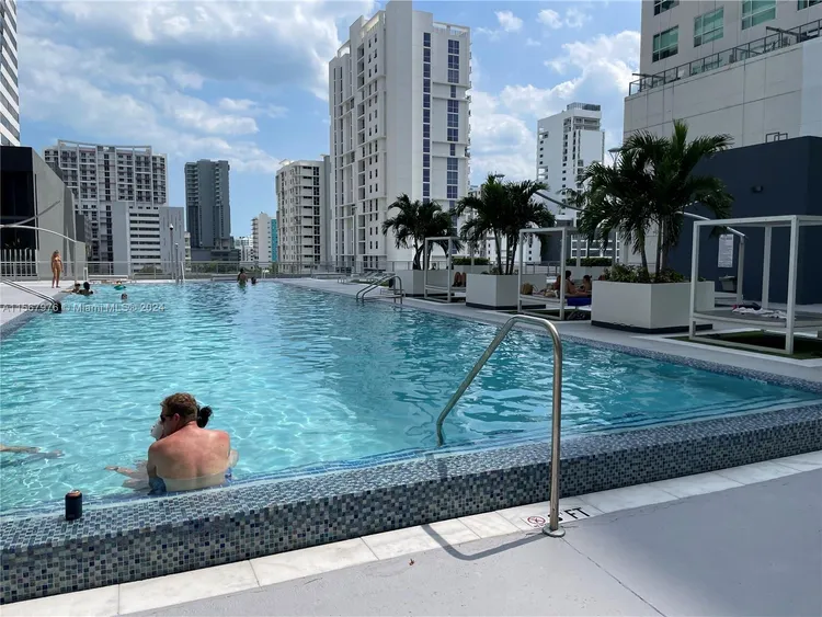 Neo Vertika #2027 image #31