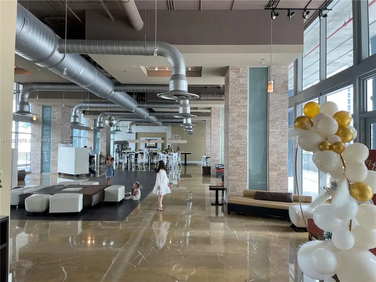 Neo Vertika #2027 image #42