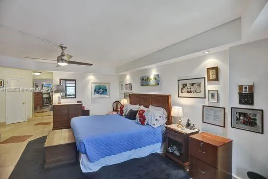 Towers of Key Biscayne #F906 image #13