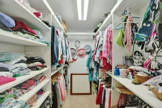 Towers of Key Biscayne #F906 image #16