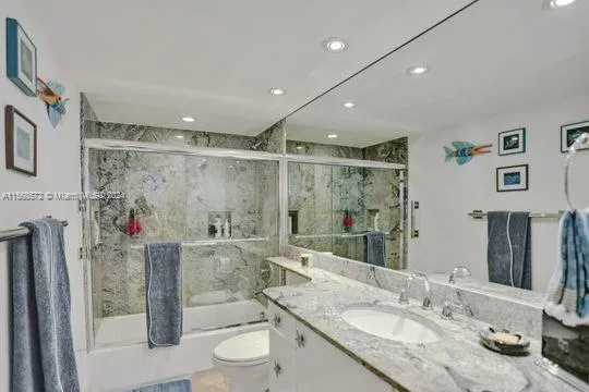 Towers of Key Biscayne #F906 image #17