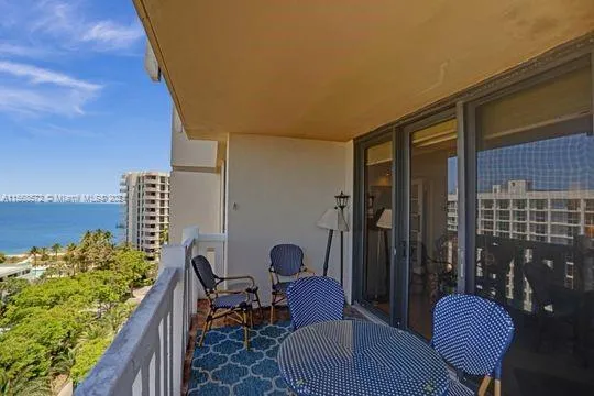 Towers of Key Biscayne #F906 image #20