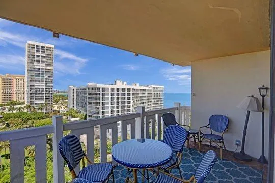 Towers of Key Biscayne #F906 image #21