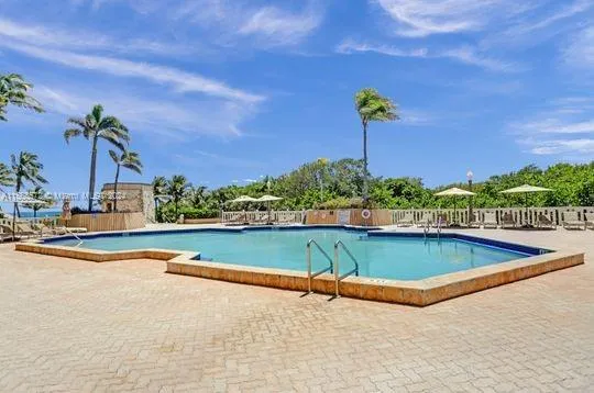 Towers of Key Biscayne #F906 image #25