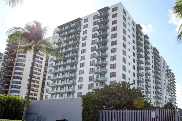 The Plaza of Bal Harbour #1409 image #17