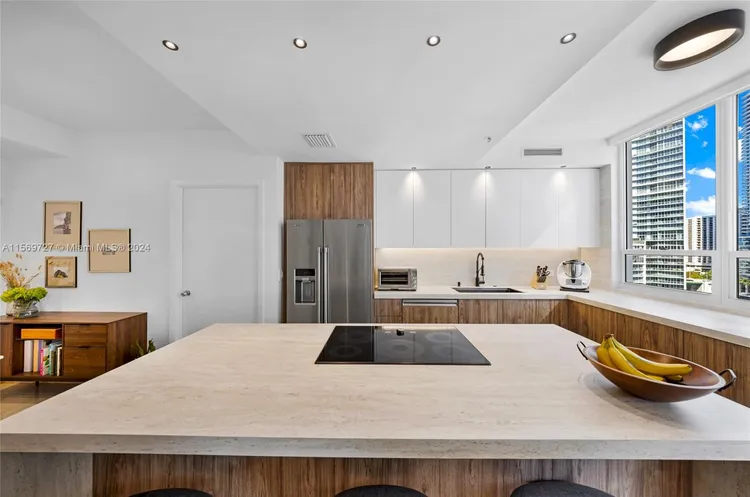 Courts Condo Brickell Key #1410 image #11