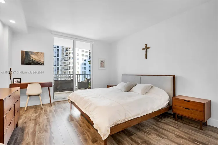 Courts Condo Brickell Key #1410 image #19