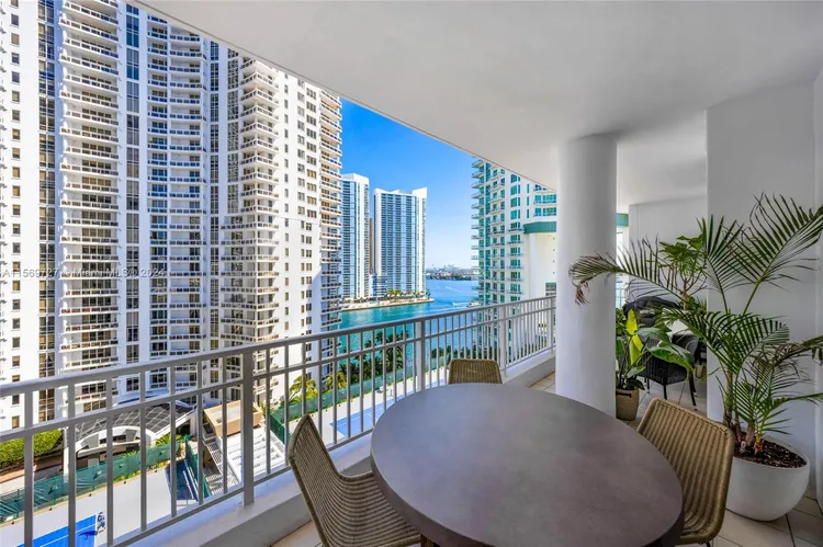 Courts Condo Brickell Key #1410 image #29