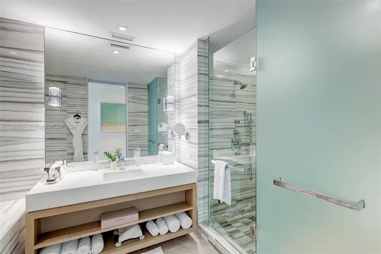 W South Beach #1429 image #24