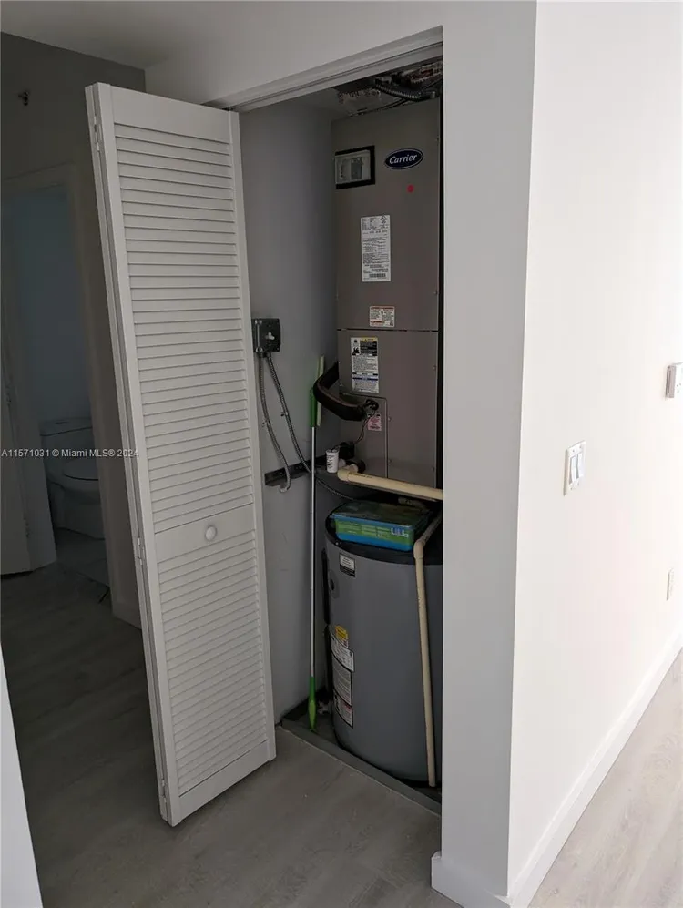 Baltus House #805 image #15