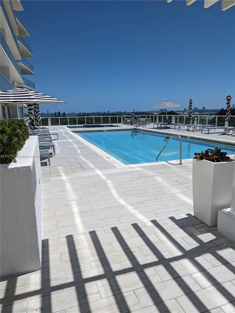 Baltus House #805 image #23