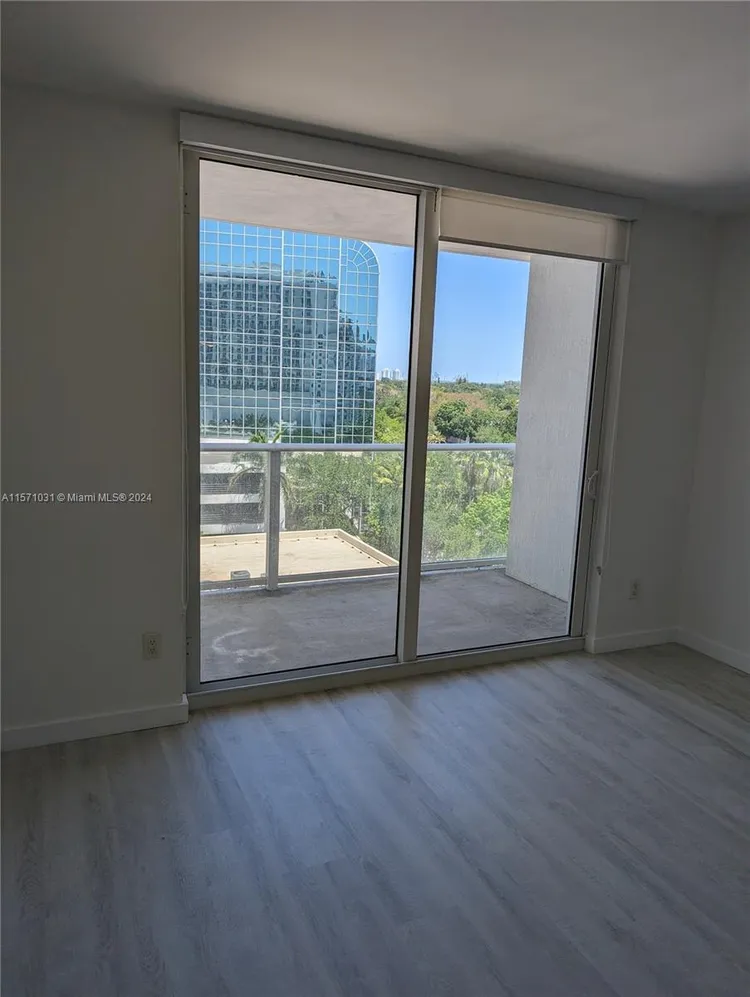 Baltus House #805 image #8