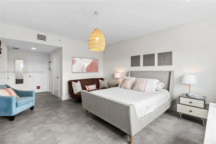 One Fifty One At Biscayne #706 image #12