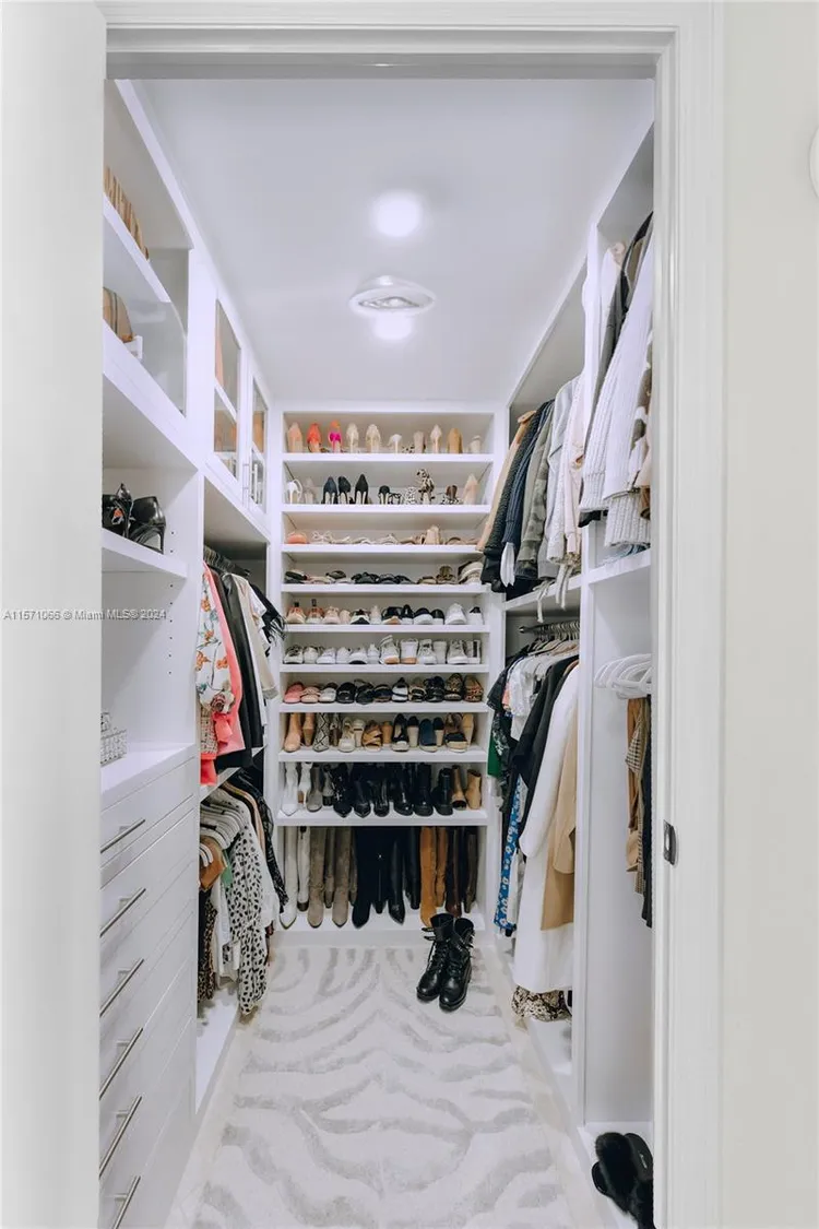 One Fifty One At Biscayne #706 image #13