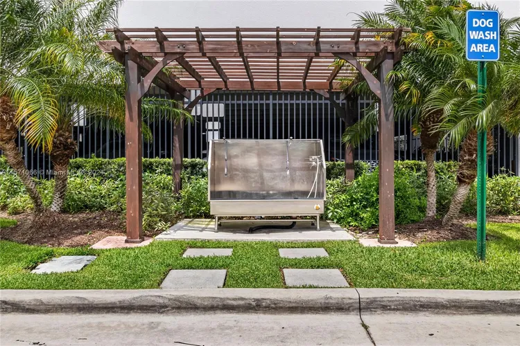 One Fifty One At Biscayne #706 image #43