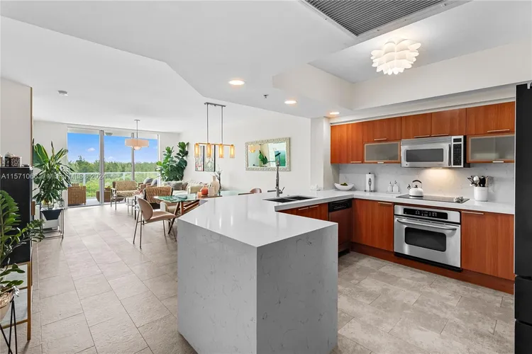 One Fifty One At Biscayne #706 image #6