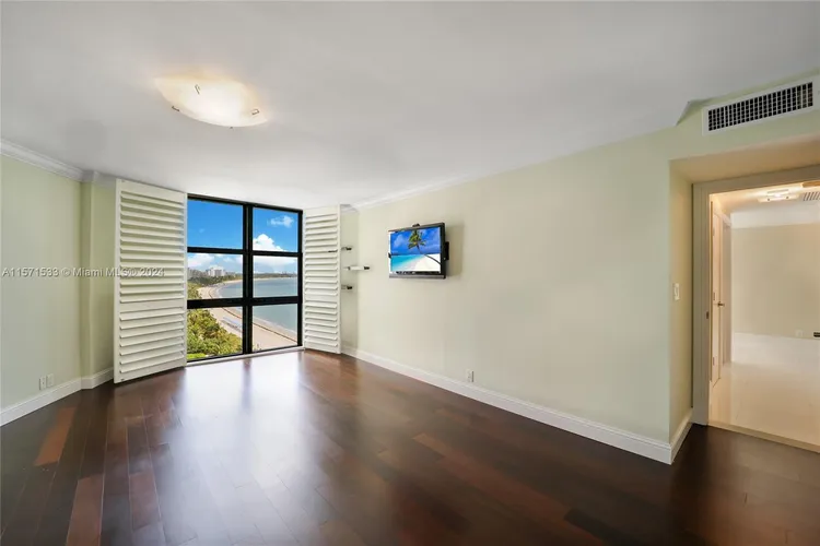 Towers of Key Biscayne #A901 image #10