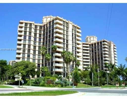 Towers of Key Biscayne #A901 image #20