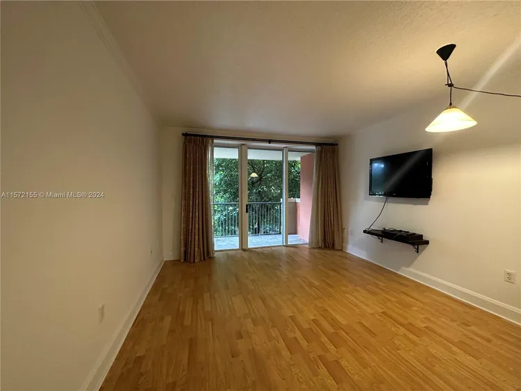 The Mutiny #313 image #6