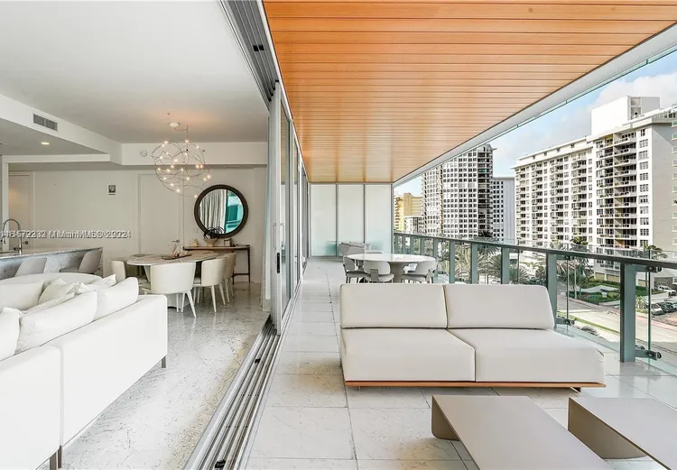 57 Ocean #704 image #10