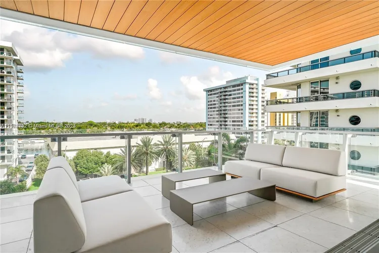 57 Ocean #704 image #11