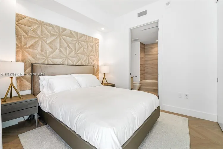 57 Ocean #704 image #13