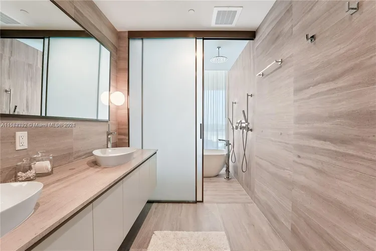 57 Ocean #704 image #20