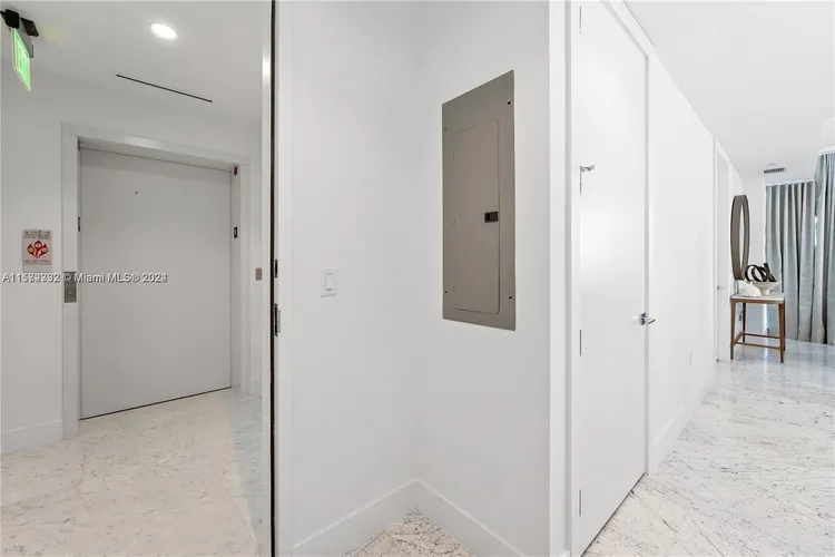 57 Ocean #704 image #27