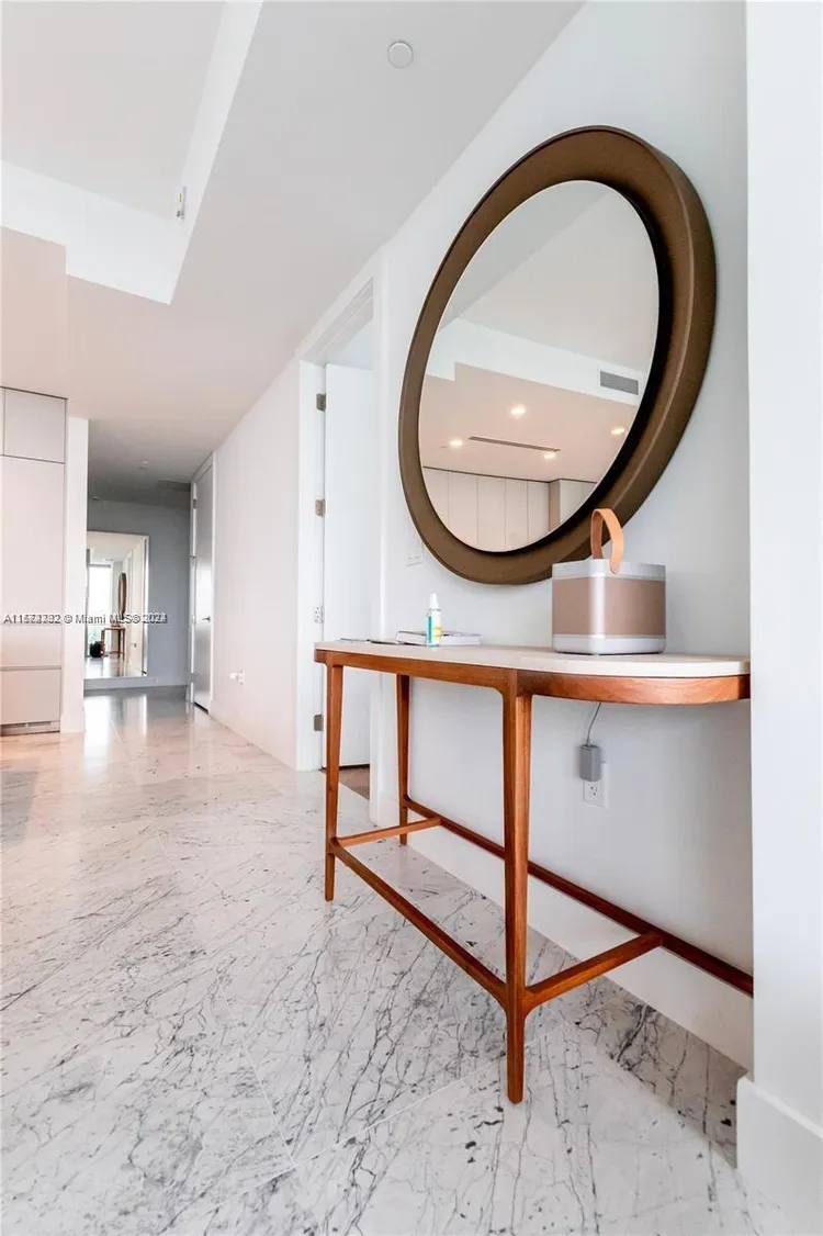 57 Ocean #704 image #28