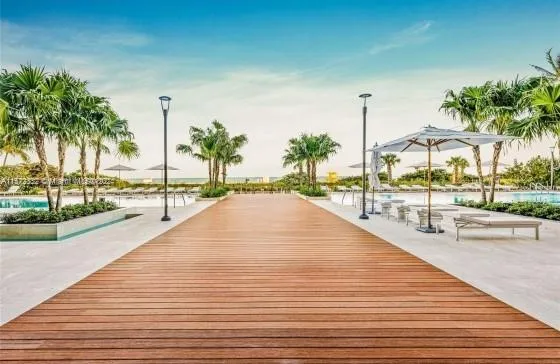 57 Ocean #704 image #36