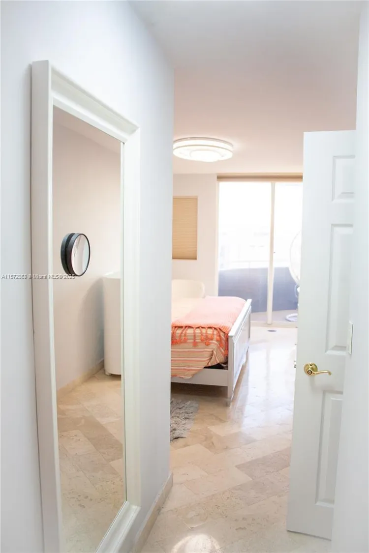 La Gorce #807 image #26