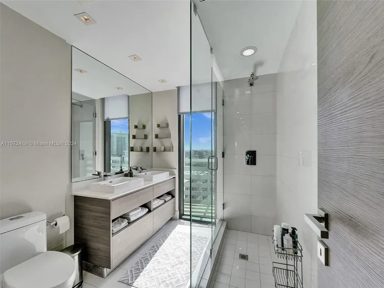 Icon Bay #1701 image #19