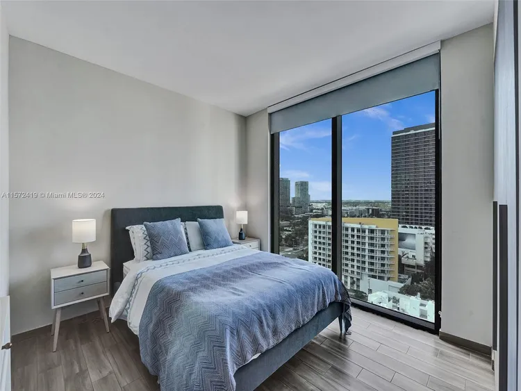 Icon Bay #1701 image #21