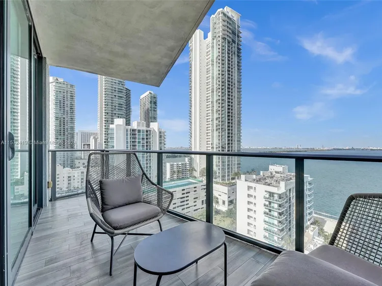 Icon Bay #1701 image #32