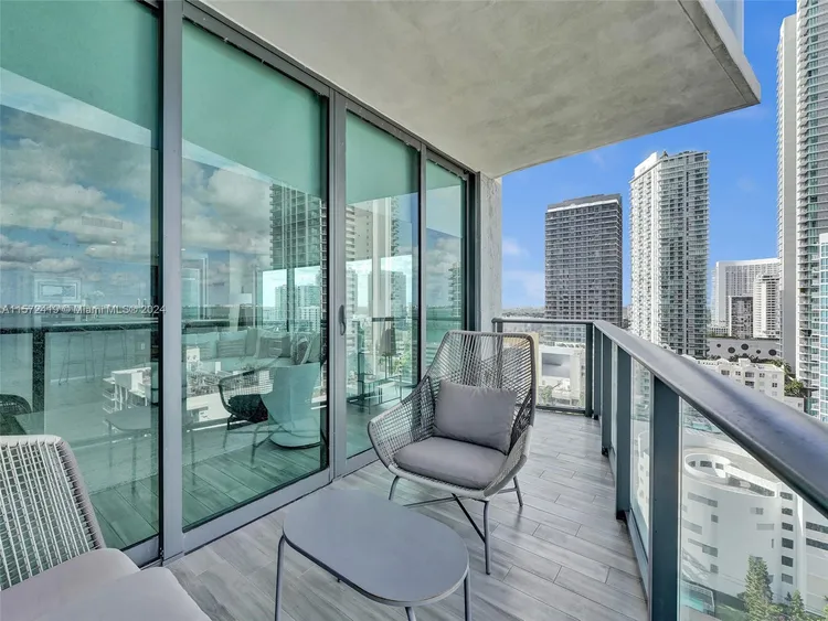 Icon Bay #1701 image #36