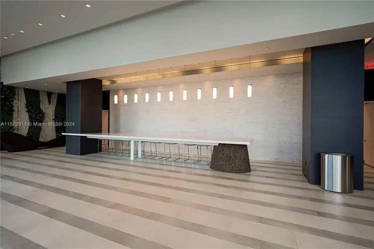 Paramount Miami Worldcenter #3604 image #30