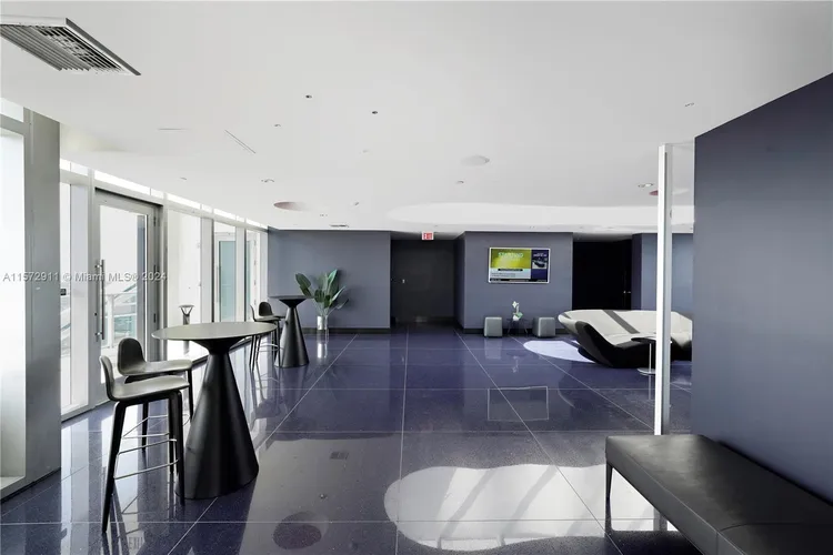 Paramount Miami Worldcenter #3604 image #35