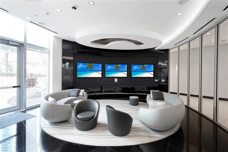 Paramount Miami Worldcenter #3604 image #36