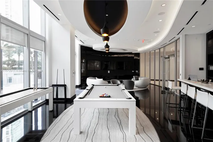 Paramount Miami Worldcenter #3604 image #40