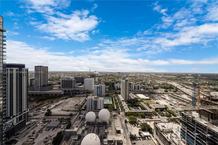 Paramount Miami Worldcenter #3604 image #47