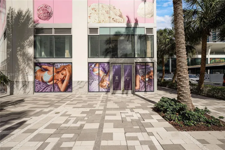 Paramount Miami Worldcenter #3604 image #51