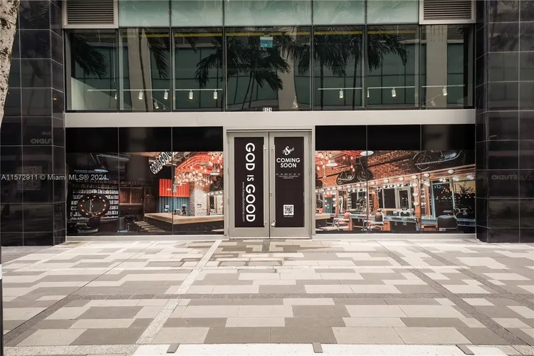 Paramount Miami Worldcenter #3604 image #54