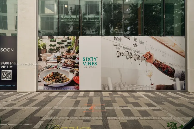 Paramount Miami Worldcenter #3604 image #56