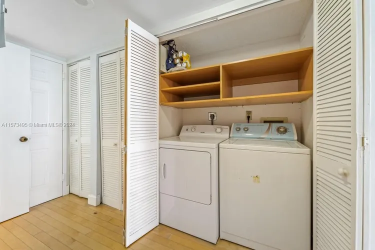 Brickell Key II #1814 image #8