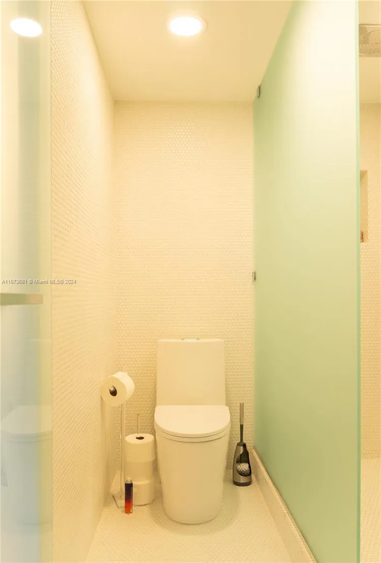 Ten Thousand Plaza #325 image #26