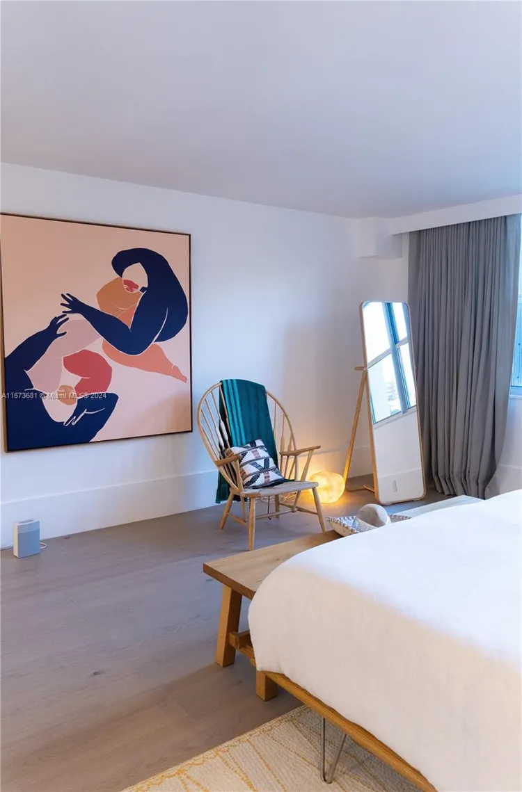 Ten Thousand Plaza #325 image #38