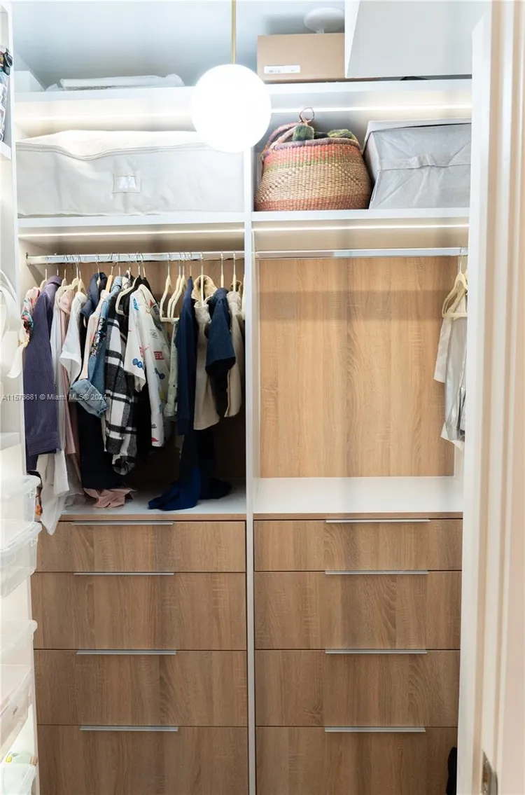 Ten Thousand Plaza #325 image #45