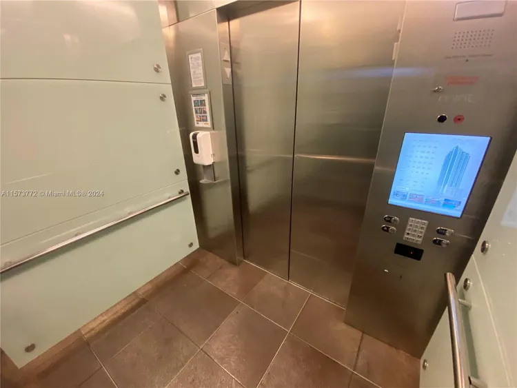 Mint #3801 image #30