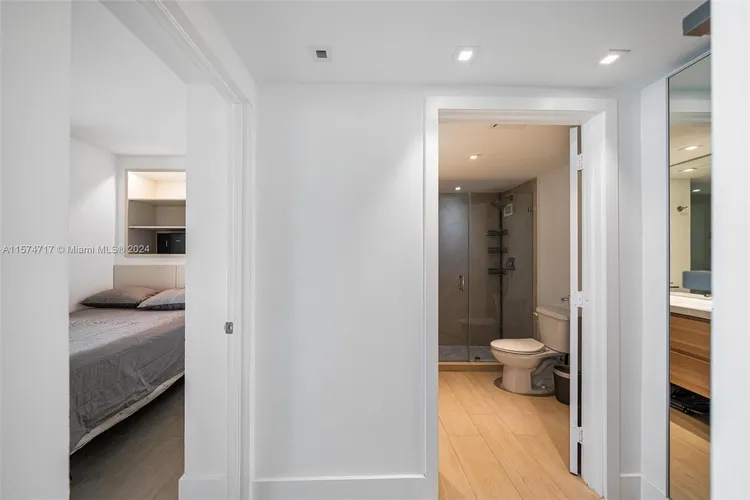 Mirador South #1522 image #20